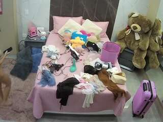 voyeurcam-casa-salsa-bedroom-3 webcam model stream image