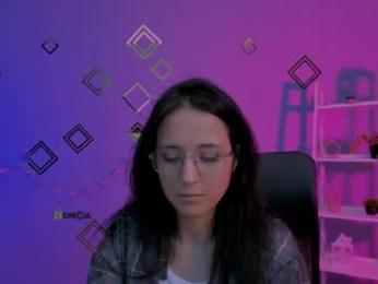 aria_wild_ webcam model stream image