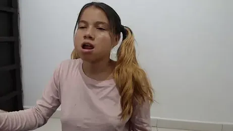 Naomi991 webcam model stream image