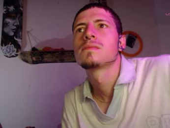 alisseandjamess webcam model stream image