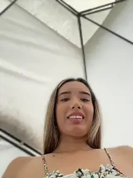 Julieta_valencia webcam model stream image