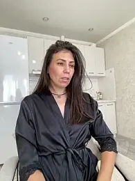HotyWinter webcam model stream image