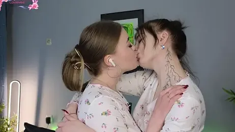 TwixieGuo webcam model stream image