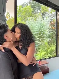 Rose-andres webcam model stream image