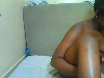 Blacks-petites webcam model stream image