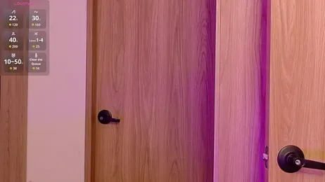 LovesKingdom webcam model stream image