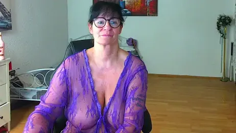 Sylly webcam stripchat model stream image