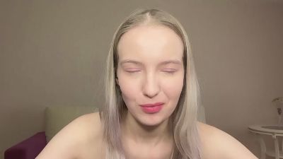 MitzieParonto webcam cam4 model stream image