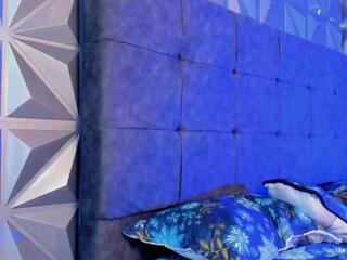 Jonas Lewis webcam model stream image