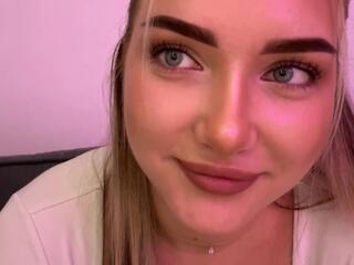 Herma Summerfield webcam model stream image