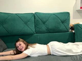 Sydney Ave webcam model stream image