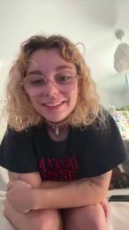 Emy_2002 webcam cam4 model stream image