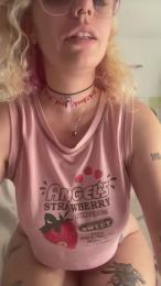 Emy_2002 webcam cam4 model stream image
