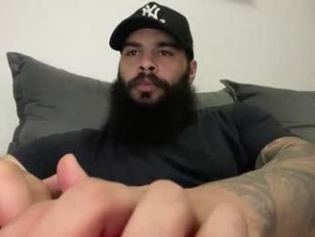 beardmax webcam model stream image