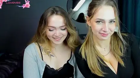 Evia_r0se webcam model stream image