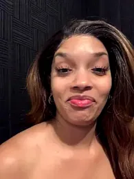 Rakiyahcharms webcam model stream image