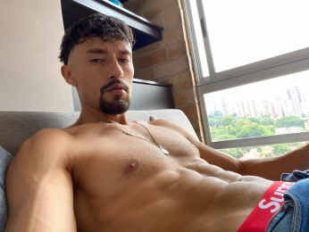 TylerMoren webcam model stream image