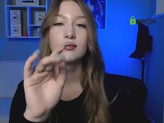 playful-sophie webcam model stream image