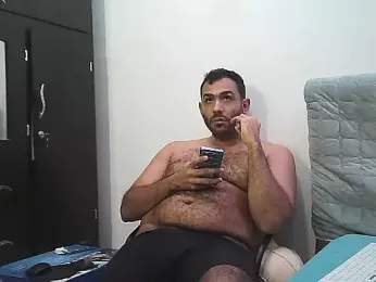 AlphaLatinoBear webcam model stream image