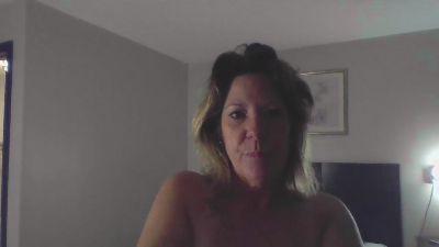 CommunityHOEle webcam cam4 model stream image