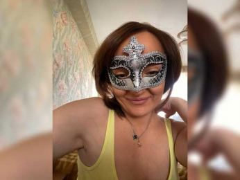 molly-38 webcam model stream image