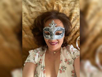 molly-38 webcam bongacams model stream image