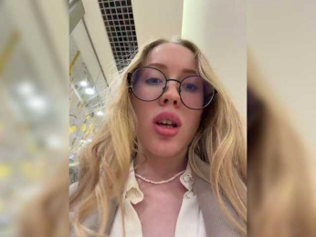 LiiBaby webcam bongacams model stream image