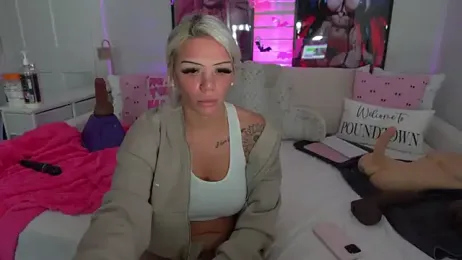 emmagray001 webcam model stream image