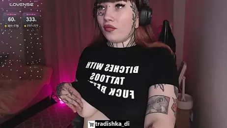 tradishka webcam model stream image