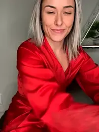 petrouchkaaa_ webcam model stream image