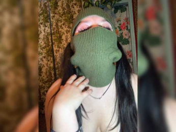 ZetaJones webcam model stream image