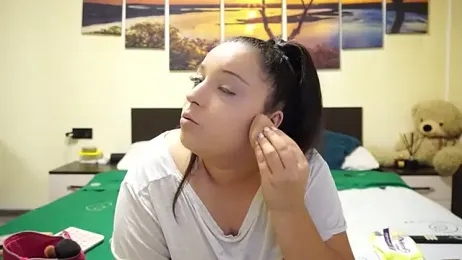 adelline webcam model stream image