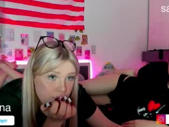 krisi_myrr webcam model stream image