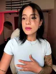 Ale_Lewis webcam model stream image