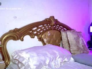 Nicole Hope webcam model stream image