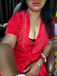 Kritika_21 webcam model stream image