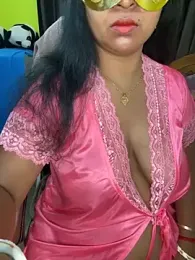 Kritika_21 webcam model stream image