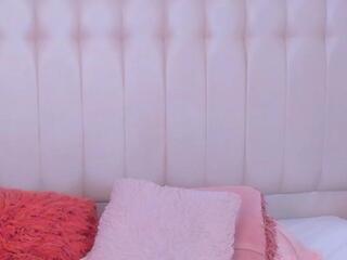 Reachel Smith webcam model stream image