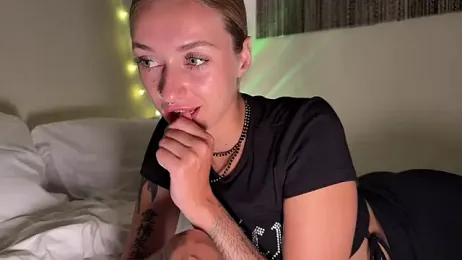 _Kiss_me_hard_ webcam stripchat model stream image