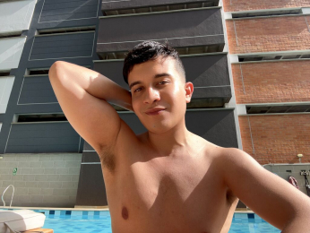 MaxCol webcam livejasmin model stream image