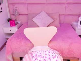 janah-myers webcam model stream image