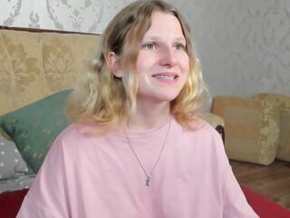 Sally Roberts webcam model stream image