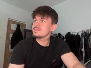 Charlton Lee webcam model stream image