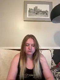 PhatAssBlond webcam model stream image