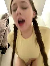 FroggyAnna webcam model stream image