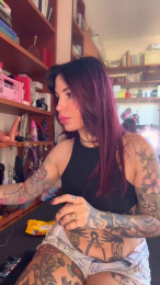 Dancing_w_Vale webcam model stream image