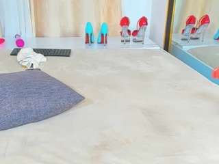 h0t-chocolate webcam model stream image