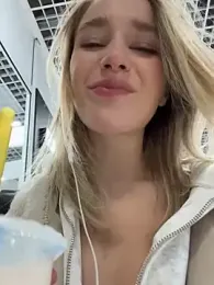 SSSATIVA_model webcam model stream image