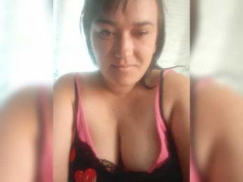 HollyLaBerry webcam model stream image