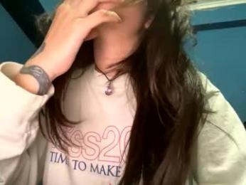 kikilove15 webcam model stream image